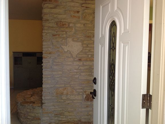 3rd image of 10103 Woodland Village Dr