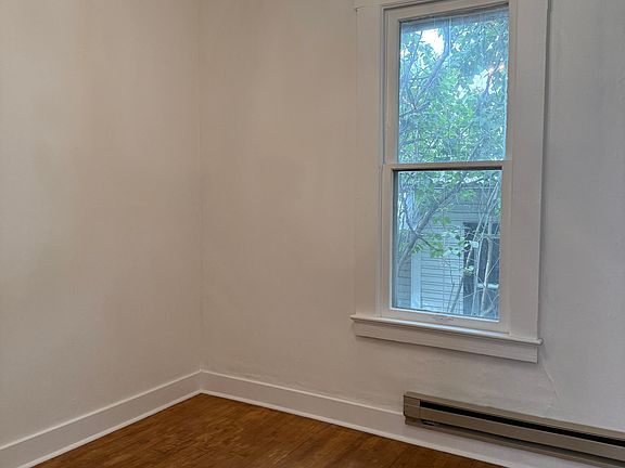 3rd image of 221 E A St APT 1