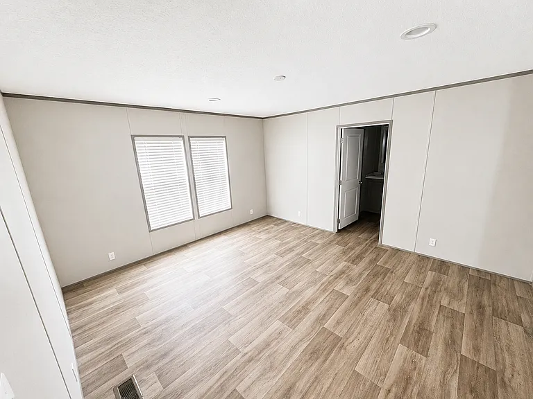 3901 E Saint Charles Rd #312 — Photo 5