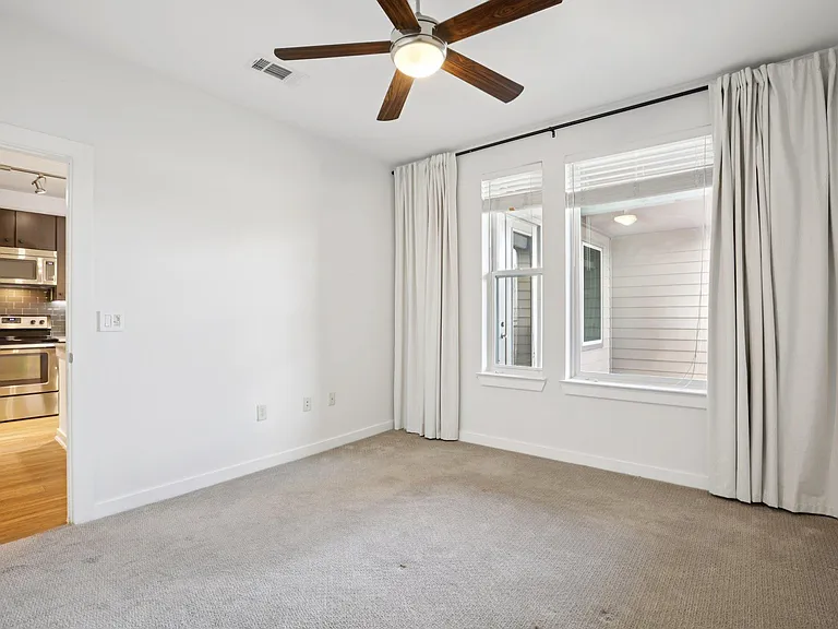 1900 Barton Springs Rd #5031 — Photo 21