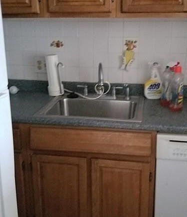 4th image of 600 Governors Dr APT 12