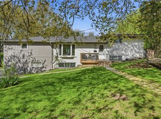 22 Rosebough St, Hamilton, ON L9H 5C5