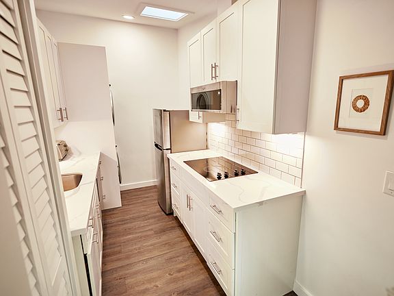 5th image of 1022 Kahili St