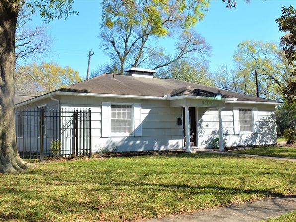 8402 Western Dr