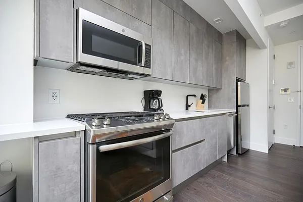 Rented by Kahen Properties | media 21