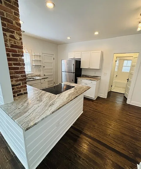 217 W 12th St #217 — Photo 8