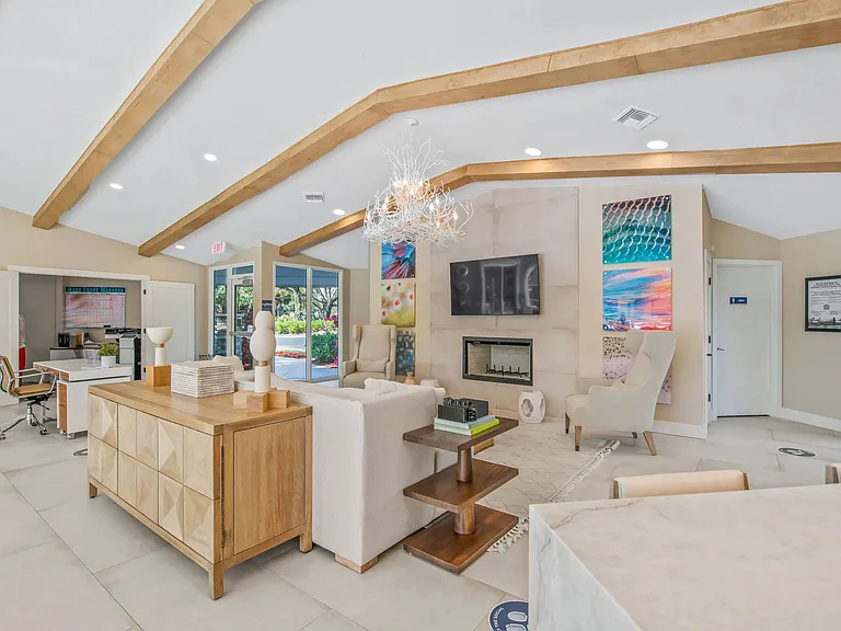 The Coast Residences — Photo 7