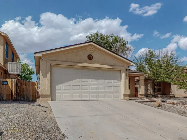 1015 Swallow Dr SW, Albuquerque, NM 87121