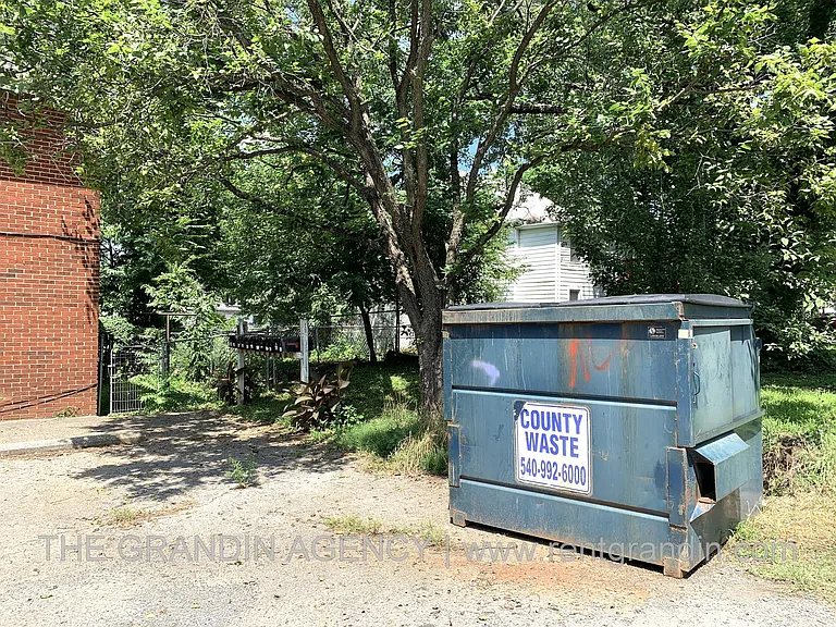 1624 Chapman Ave SW #A5 — Photo 21