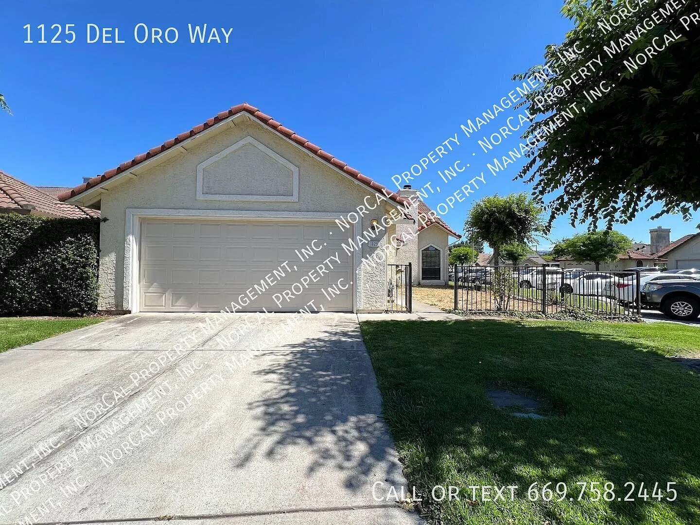 3BD/2BA Home w/ Bonus Room - Available Now! — Photo 2