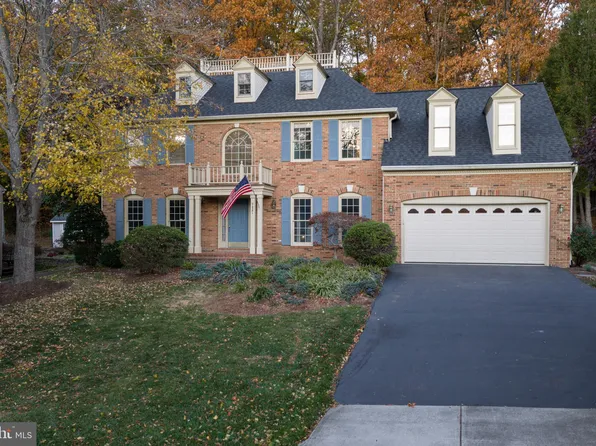 7981 Oak Bridge Ln, Fairfax Station, VA 22039
