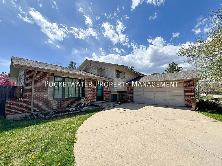 5452 Blackhawk Rd — Photo 1