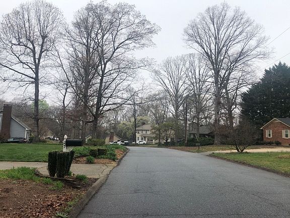 4th image of 23 Woodharbor Dr