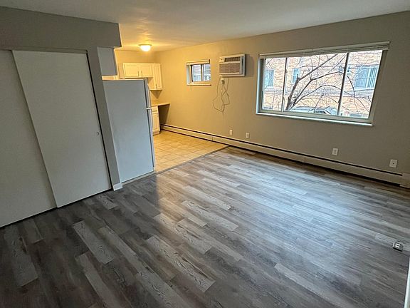 4th image of 2212 Jefferson Ave #7