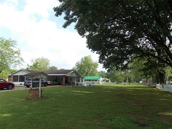 2nd image of 355 Kathy Ln