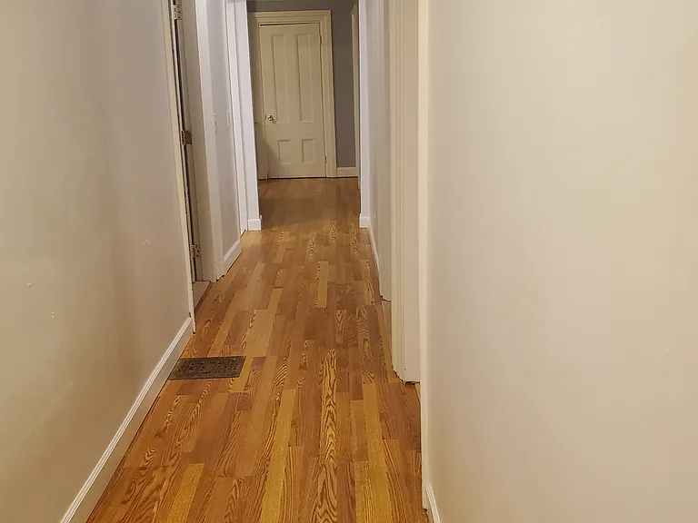 926 Walnut St — Photo 8