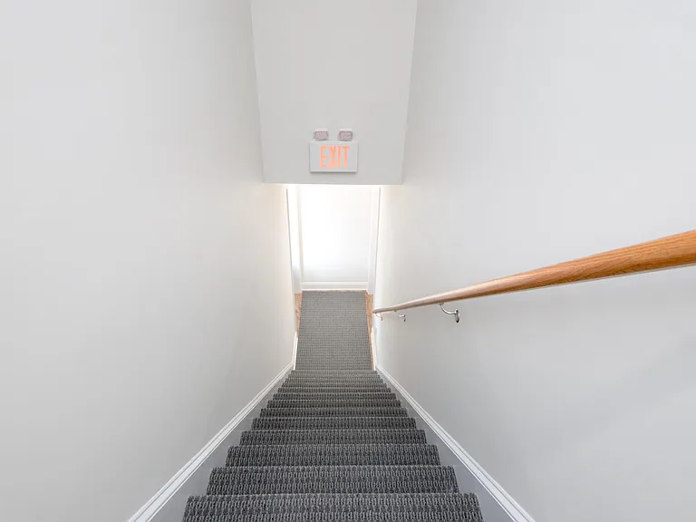 205 W Main St #6 — Photo 15
