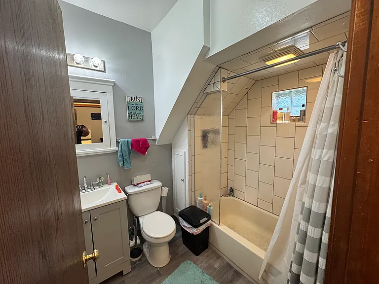 2429 N Oakland Ave #L — Photo 12