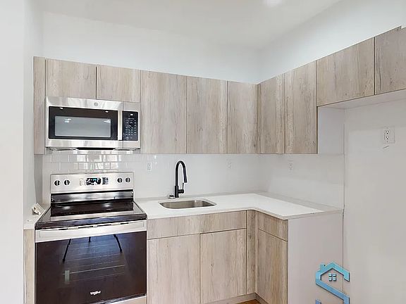 3rd image of 1215 Putnam Ave #2M