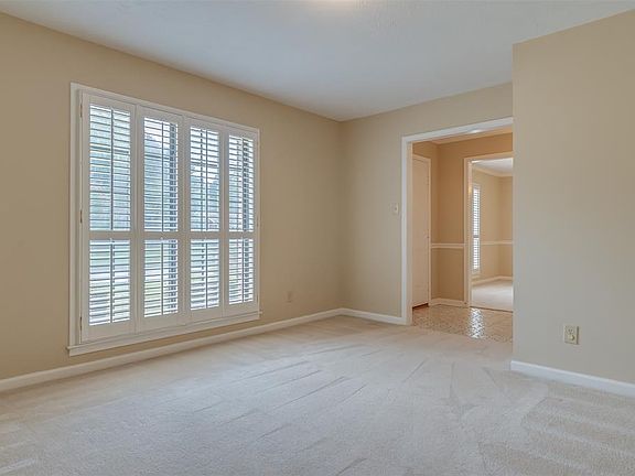 5th image of 5107 George Green Dr E