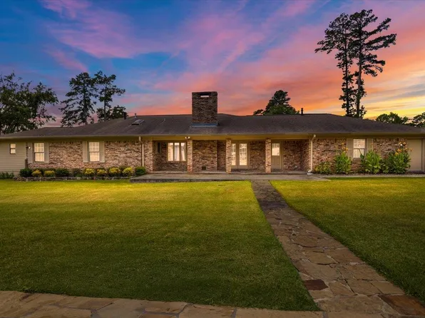 387 County Road 1130, Center, TX 75935