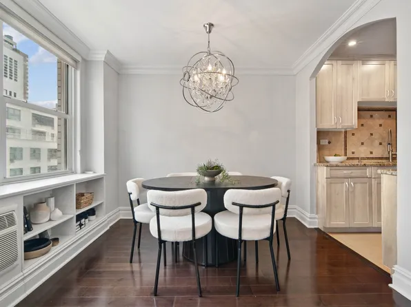 310 East 70th Street image 2 of 11