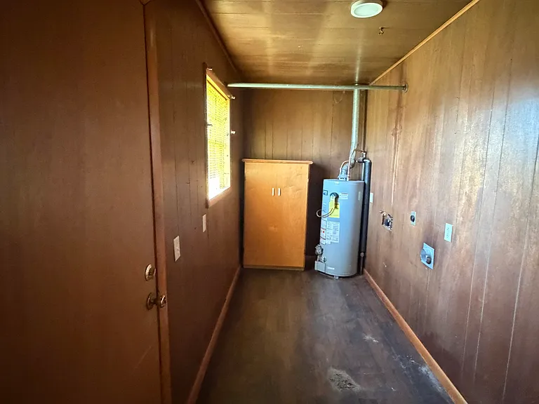 801 Arizona Ct — Photo 3