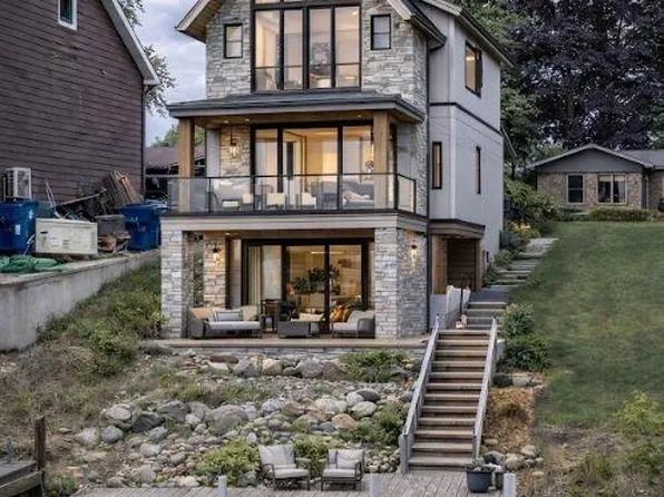 Wendell Dr, Fenton, MI 48430