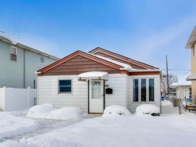 6116 S Neenah Ave, Chicago, IL, 60638