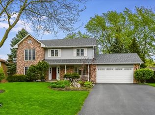 9S065 Landsfield Ave, Downers Grove, IL 60516