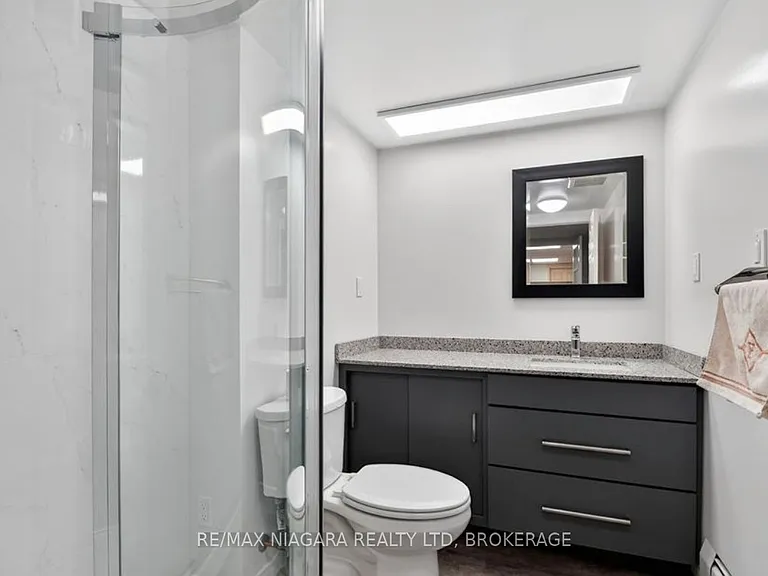 12 Sheppard Cres — Photo 21