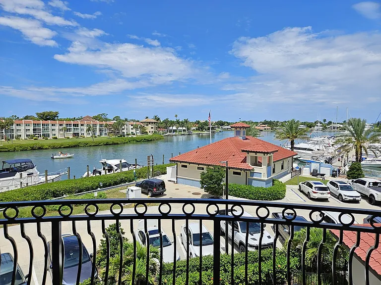 503 N Tamiami Trl #301 — Photo 13