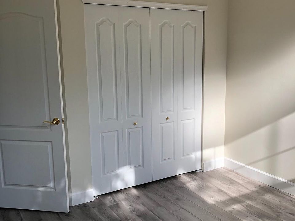 Silver Lake Academy House Condominiums Clayton, NJ Zillow