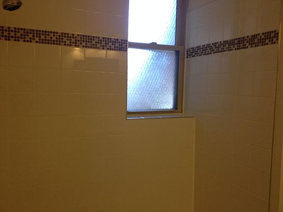 5th image of 1533 W Diversey Pkwy APT 2