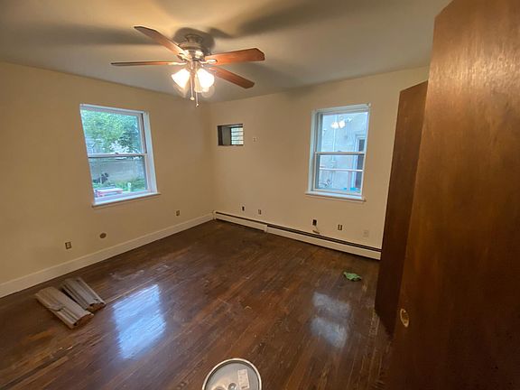 4th image of 2022 Wallace St APT 1