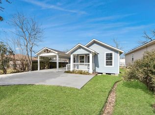 215 E Saint Charles Dr, Crosby, TX 77532