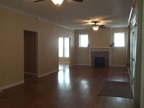 2nd image of 823 Themis St