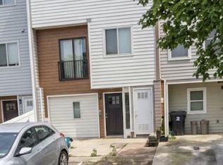 712 Bonini Rd SE, Washington, DC 20032