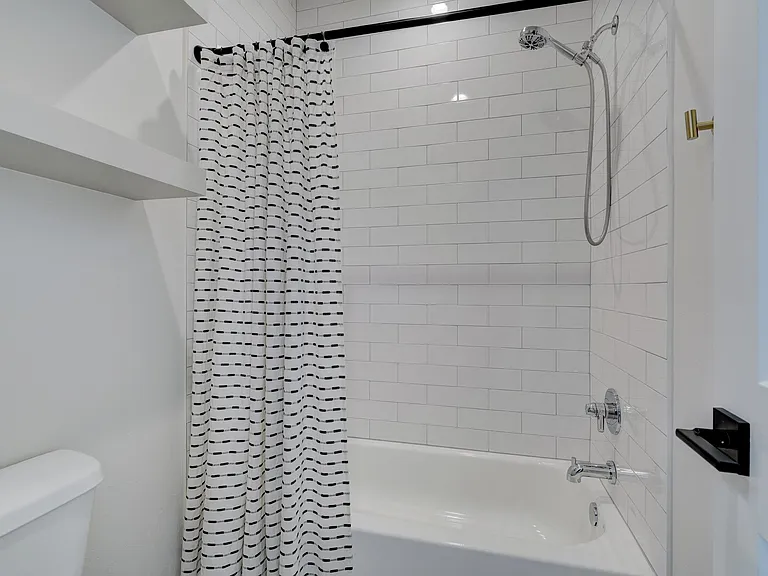 101 Pont Neuf Ct — Photo 44