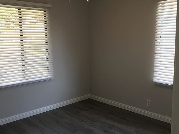 5th image of 4814 Coldbrook Ave