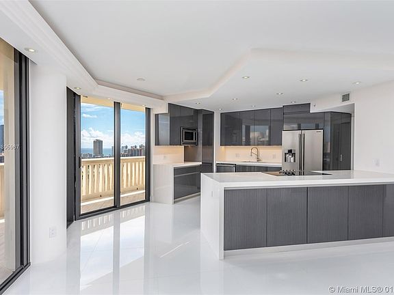 4th image of 2000 Island Blvd APT 2901