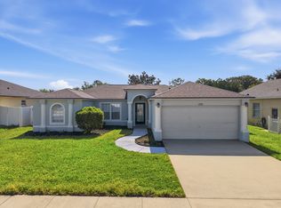 1730 Canoe Dr, Lutz, FL 33559