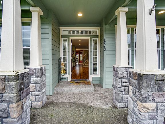 2nd image of 1772 Clover Ln