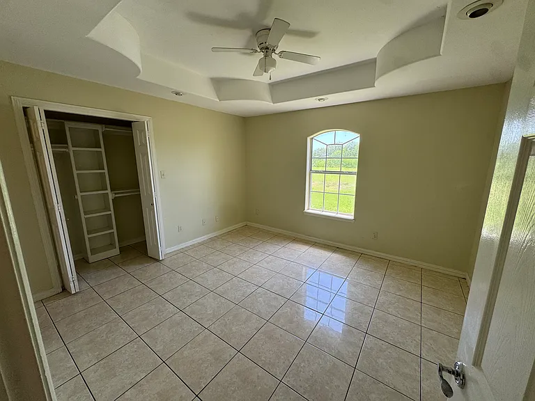 33828 California Rd — Photo 10