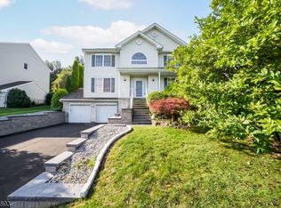 5 Pegasus Pl, Hackettstown, NJ 07840
