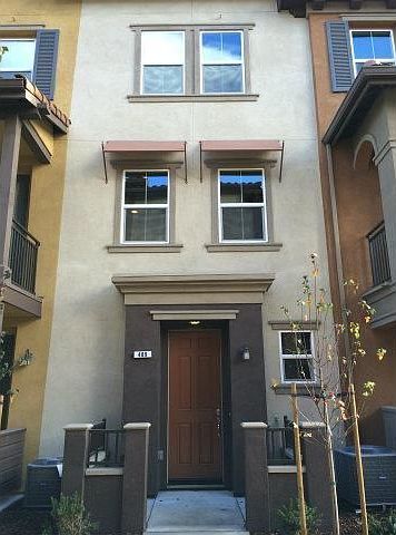 1st image of 489 Umbria Pl