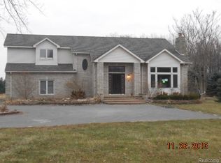 21055 Inkster Rd, Brownstown, MI 48174