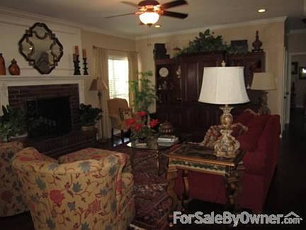 4th image of 3219 Lopez Ct