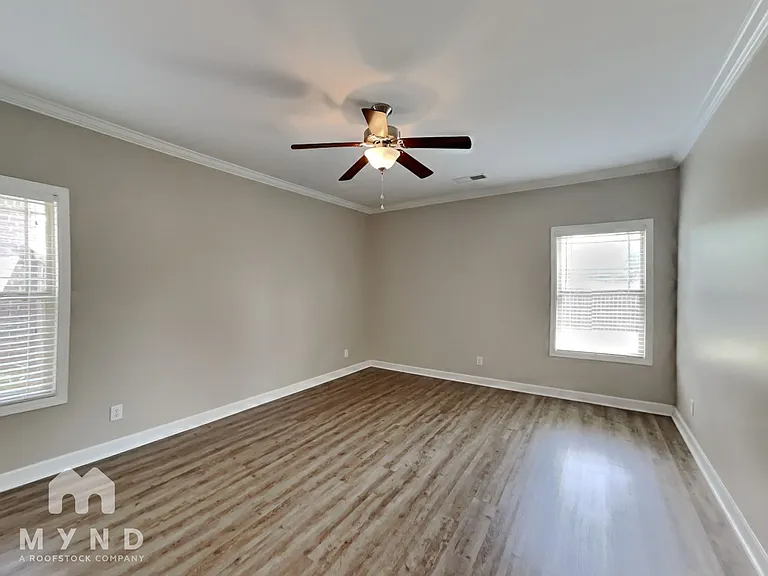 214 Balota St — Photo 12