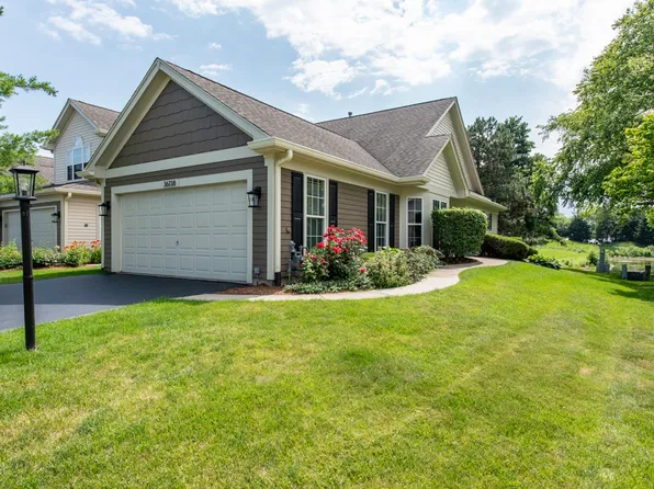 36138 N Springbrook Ln #36138, Gurnee, IL 60031